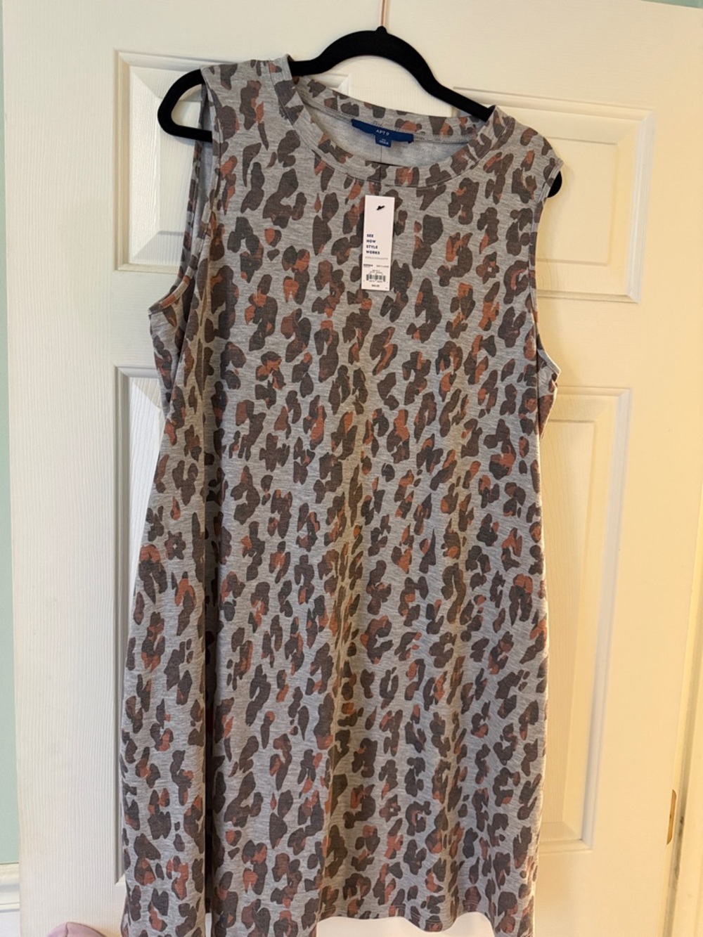 Apt. 9 Gray Leopard Print Top with Rust Spots